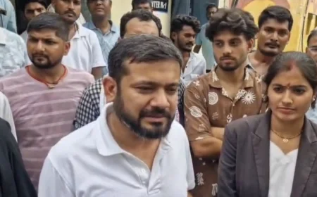 कन्हैया कुमार सोमवार को 2019 के लोकसभा चुनाव के दौरान दर्ज आदर्श आचार संहिता उल्लंघन मामले में बेगूसराय कोर्ट पहुंचे।